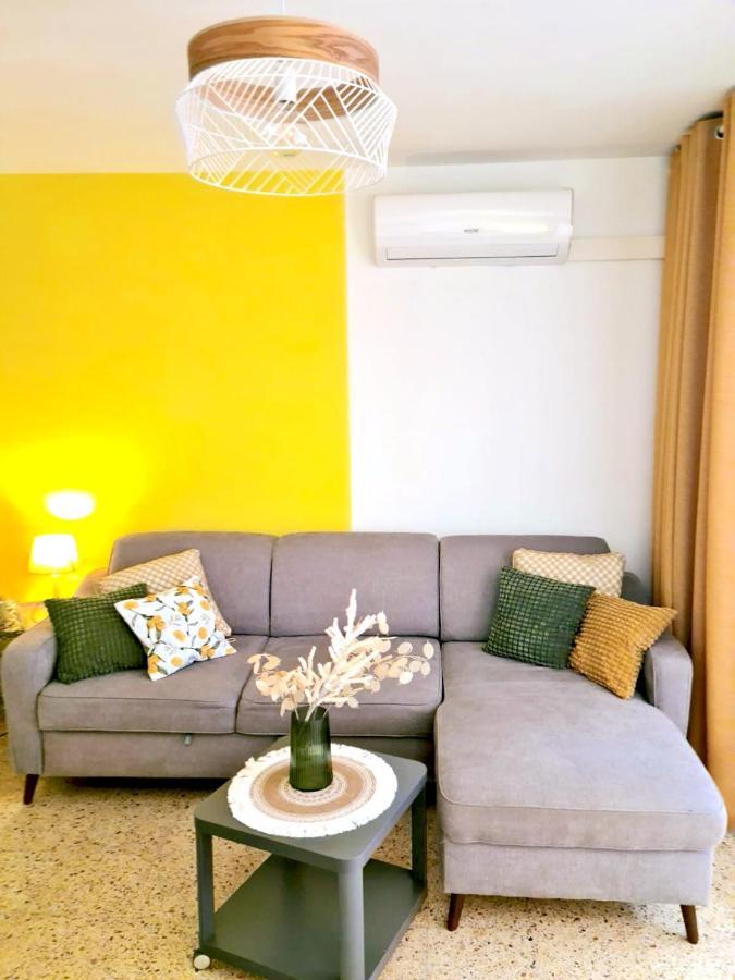 Mayor Apartament In Салоу Экстерьер фото