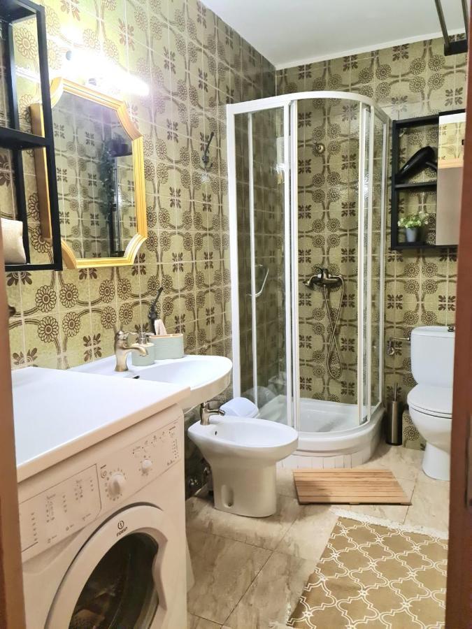 Mayor Apartament In Салоу Экстерьер фото